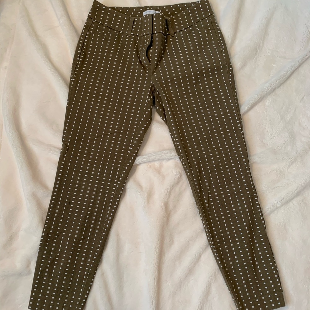 Cropped Pants. New York & Company. Size 2.